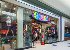 
                                	        RIVERGATE MALL
                                    