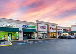 SHOPPES AT WEST MARKET: 